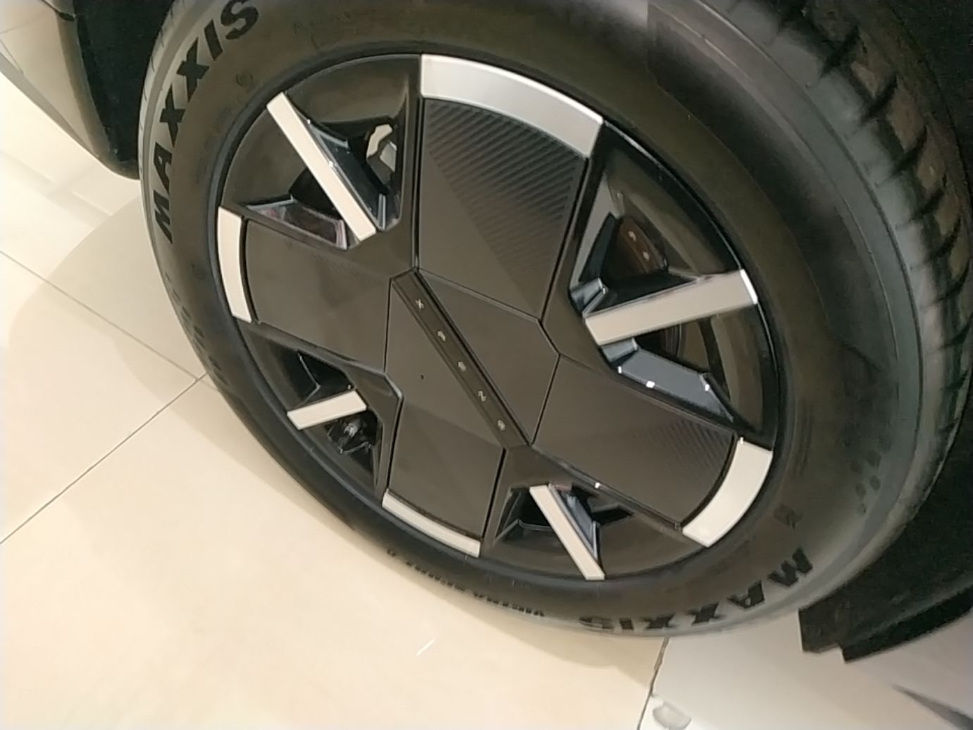 XPeng G7 2026 Model, Range-Extended 1704 Max Tech Edition — снимка 11