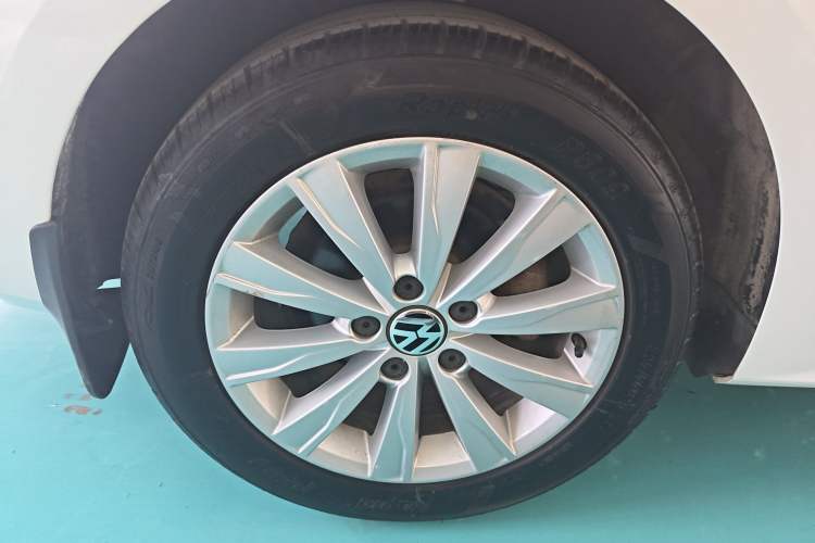 Used Volkswagen Sagitar 2015 1.6L Automatic Comfort Model