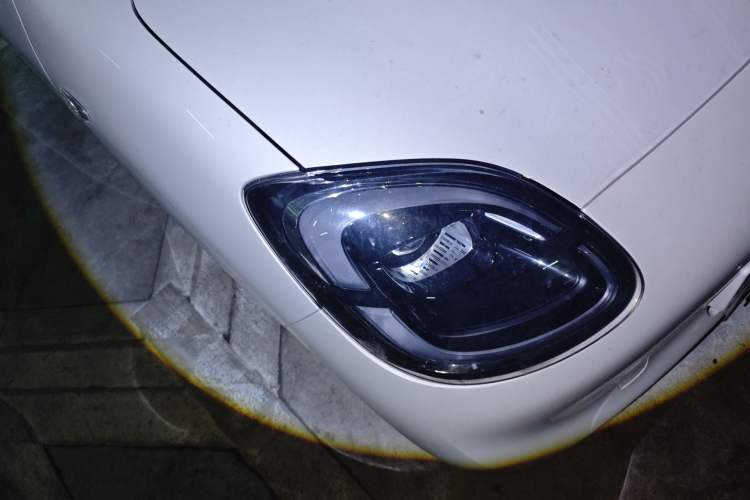 Used Wuling Hongguang MINIEV 2025 Four-Door Version Zhenxiang+ Edition Right Front Headlight