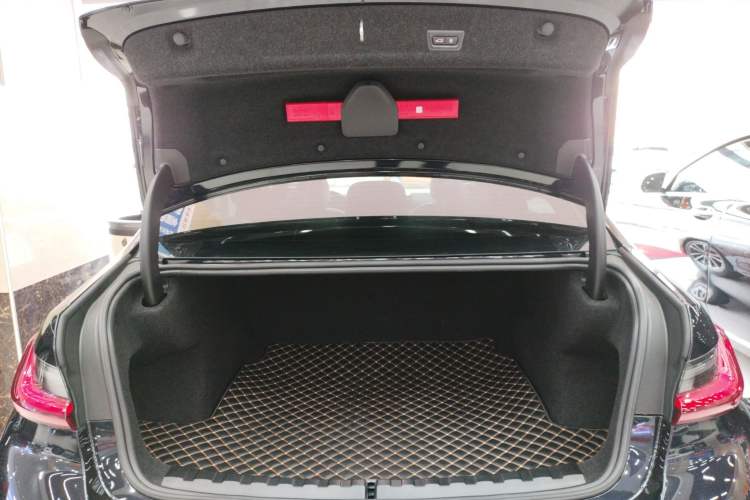 Used BMW 3 Series 2024 325Li M Sport Package