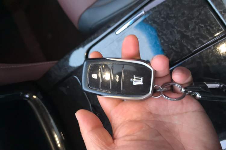 Used Toyota Crown 2018 2.0T Sport Edition Vehicle Key