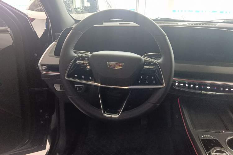 Used Cadillac XT5 2025 Model 2.0T Metropolitan Edition
