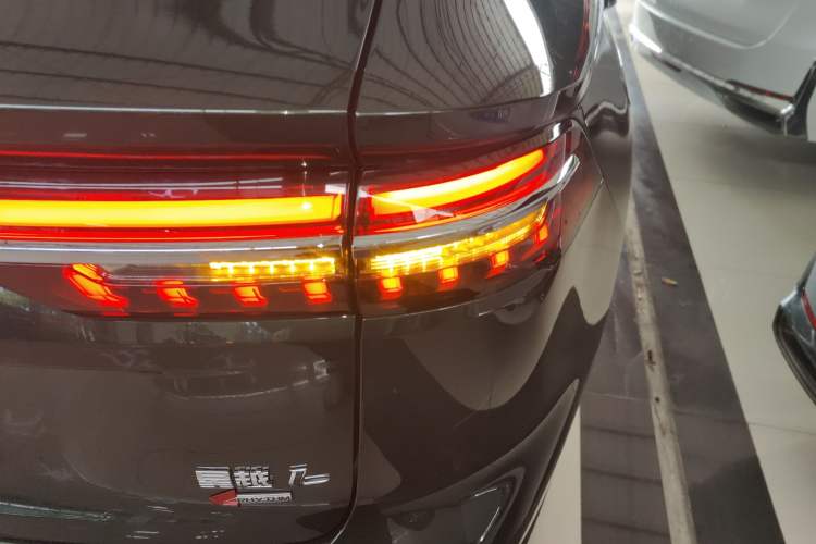 Used Geely Auto Monjaro L 2025 Dongfang Yao 2.0TD Automatic All-Wheel-Drive Wangyue Edition
