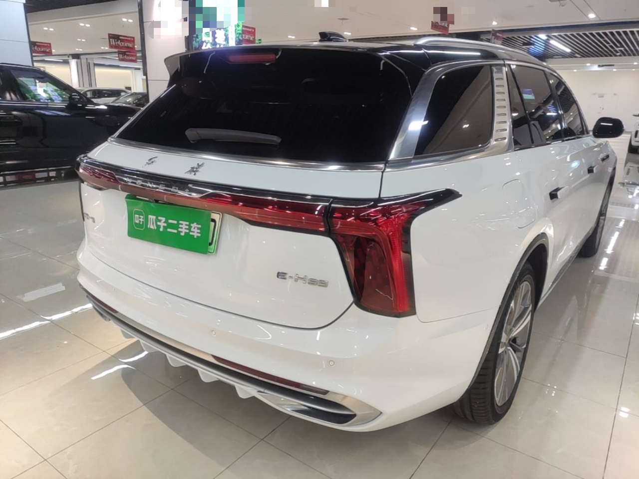 Hongqi E-HS9 2022 690 km Range Flagship Edition Six Seats — снимка 6