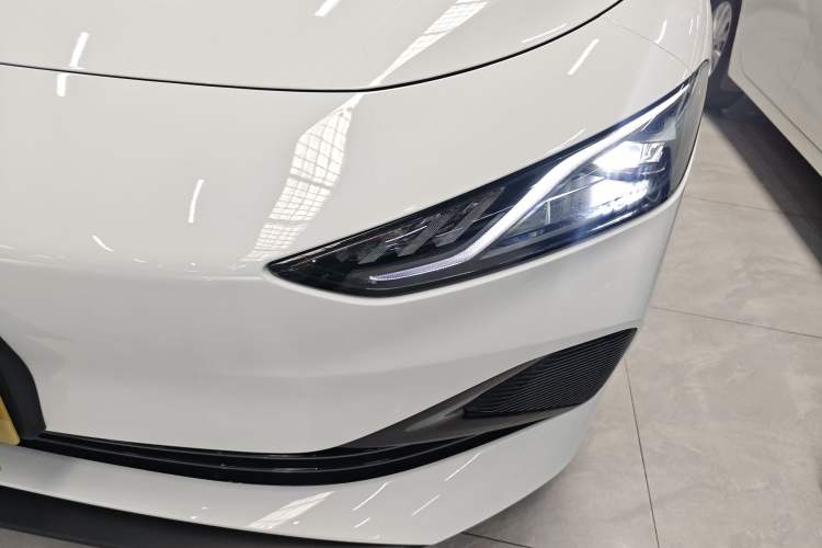 Used Roewe D7 2025 DMH 125km World Champion Edition Left Front Headlight