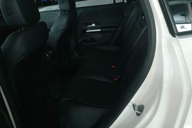 Used Mercedes-Benz GLA 2023 Facelifted GLA 200
