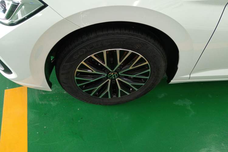 Used Volkswagen Sagitar 2025 Facelift 200TSI DSG Flyover Edition Left Front Wheel Hub