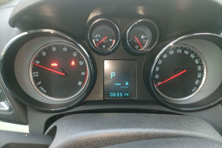 Used Buick Encore 2015 1.4T Automatic Two-Wheel Drive Urban Elite Version