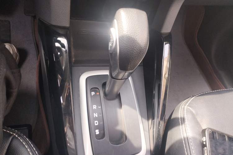 Used Ford EcoSport 2013 1.5L Automatic Fashion Model Gear Lever