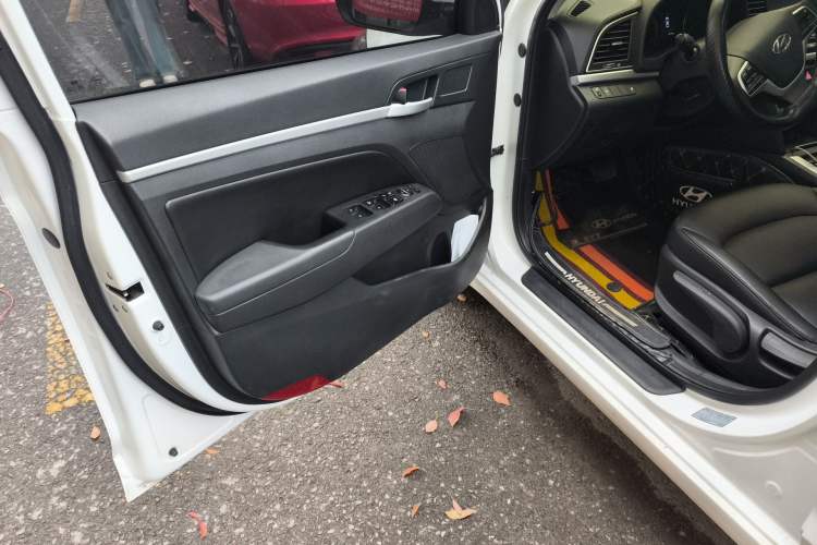 Used Hyundai Elantra (6th Generation / Lingdong) 2016 1.6L Automatic ZhiXuan – Elite Version Driver Seat