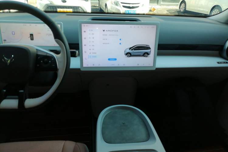 Used ARCFOX Kaola 2023 Family Edition
