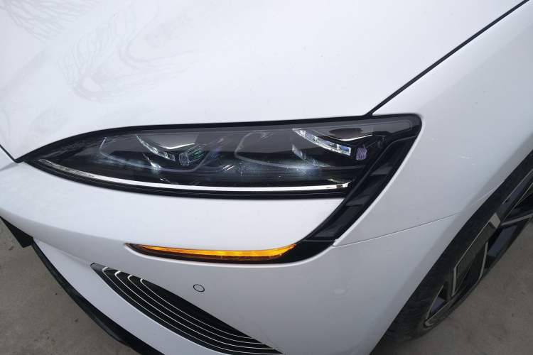 Used BYD Seal 2022 700 km Long-Range Rear-Wheel-Drive Version
