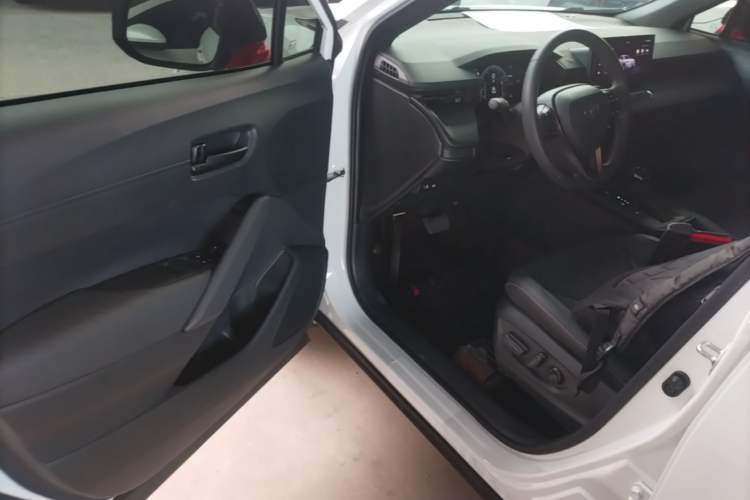 Used Toyota FRONTLANDER 2026 Model 2.0L CVT Comfort Edition
