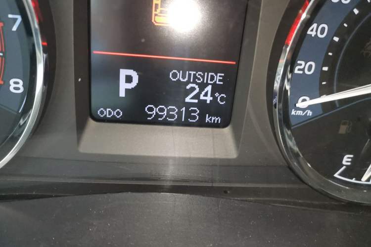 Used Toyota Corolla 2017 Revised Version 1.2T S-CVT GL-i Odometer Close Up