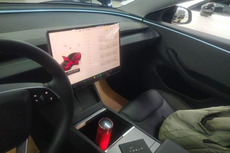 Used Tesla Model 3 2023 Rear-Wheel-Drive Version Audio And AC Panel