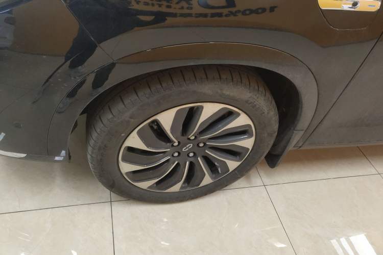 Used Hima AITO M7 2024 1.5T Intelligent Driving 4WD Max Edition 5 Seats