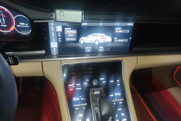 Used Porsche Panamera 2019 Panamera Executive Long Wheelbase 2.9T Audio And AC Panel