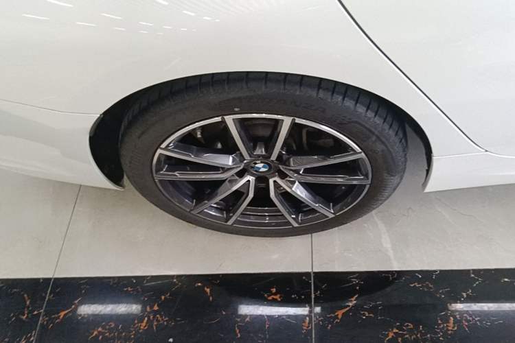Used BMW 3 Series 2021 Restyled 325Li M Sport Package
