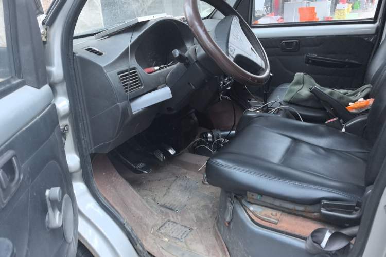 Used Wuling Rongguang Small Truck 2012 1.2L Double-Cab Basic Version LAQ