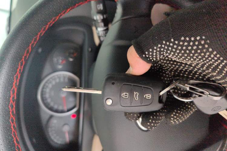 Used Kia Sportage 2013 2.0L Manual Two-Wheel Drive GL Trim