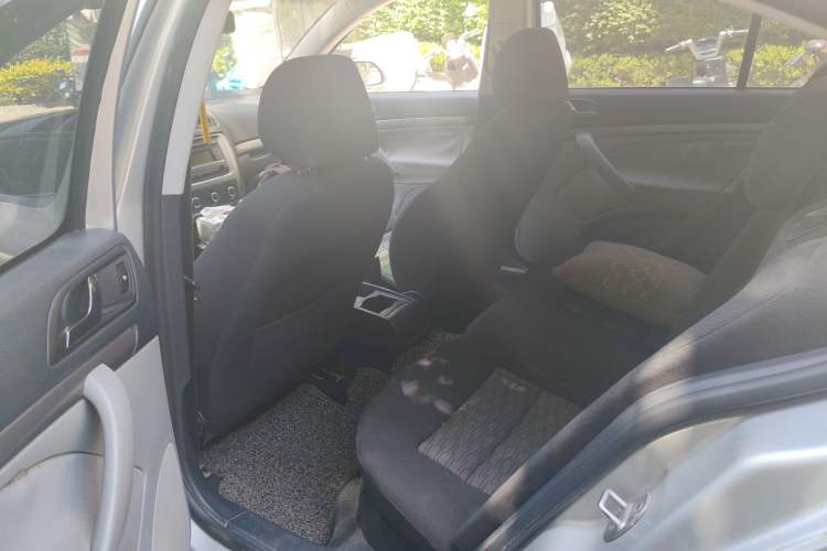 Used Skoda Octavia 2012 1.6L Manual Eado Edition