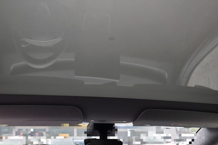 Used Tesla Model Y 2025 Rear-Wheel-Drive Version
