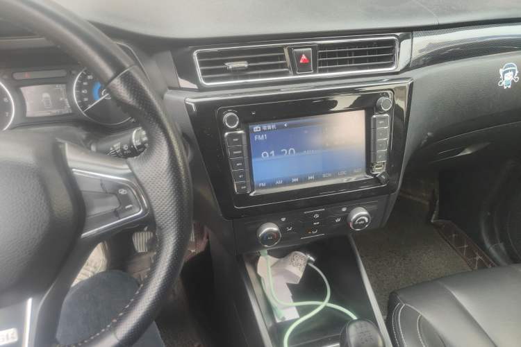 Used Dongfeng Fengon 580 2016 1.8L Manual Comfort Model
