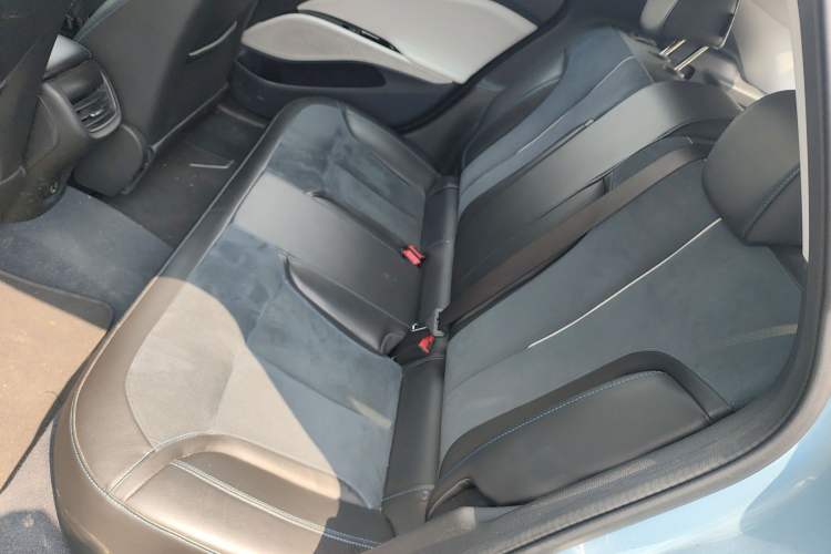 Used Buick Velite 6 2020 Plug-in Hybrid Connected Smart Model Left Rear Seat