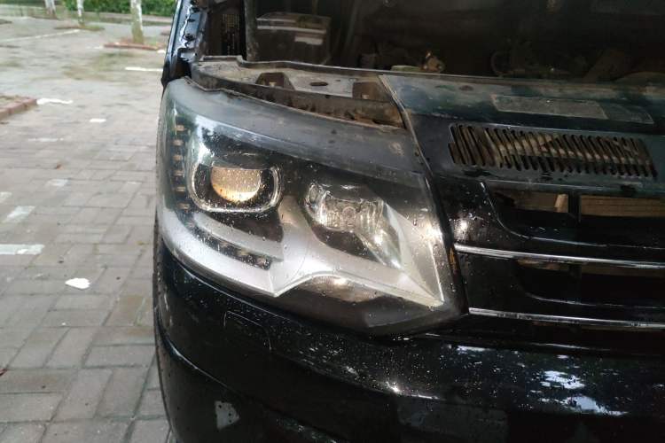 Used Volkswagen Multivan 2012 2.0 TSI Two-Wheel-Drive Luxury Edition
