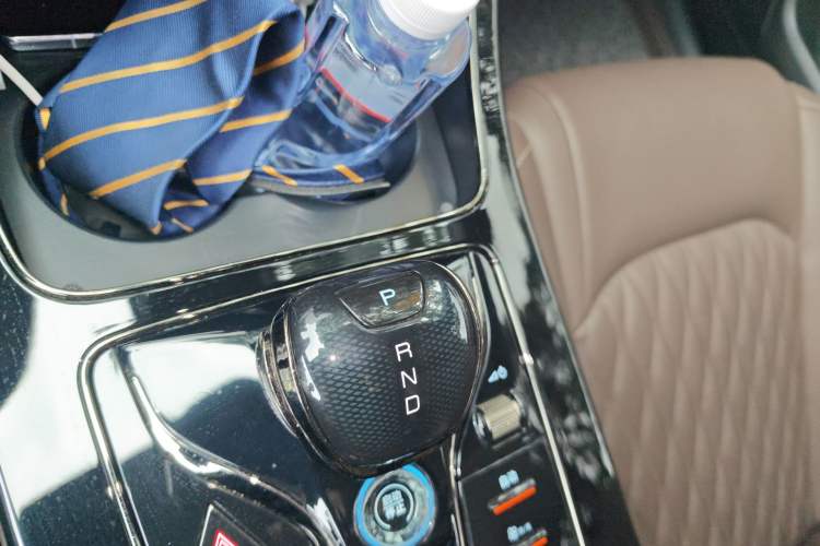 Used BYD Han 2024 EV Glory Edition 605KM Front-Wheel-Drive Premium Model
