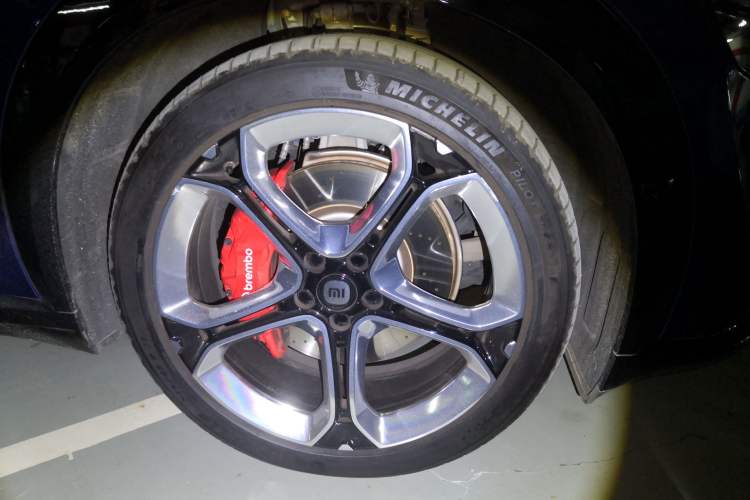 Used Xiaomi Auto YU7 2025 Ultra-Long Range High-Performance All-Wheel-Drive Max Edition
