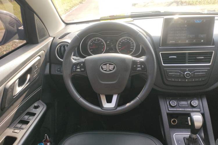Used Bestune X40 2017 1.6L Automatic Prestige Edition
