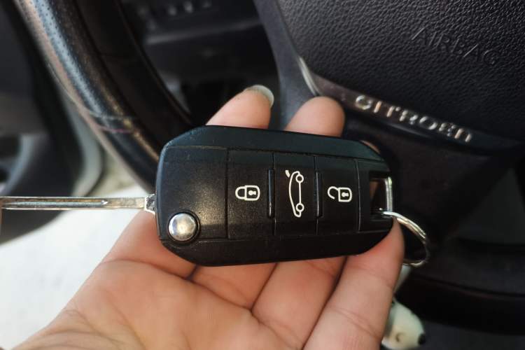 Used Citroen C4 Sega 2016 1.6L Automatic Comfort Model Vehicle Key