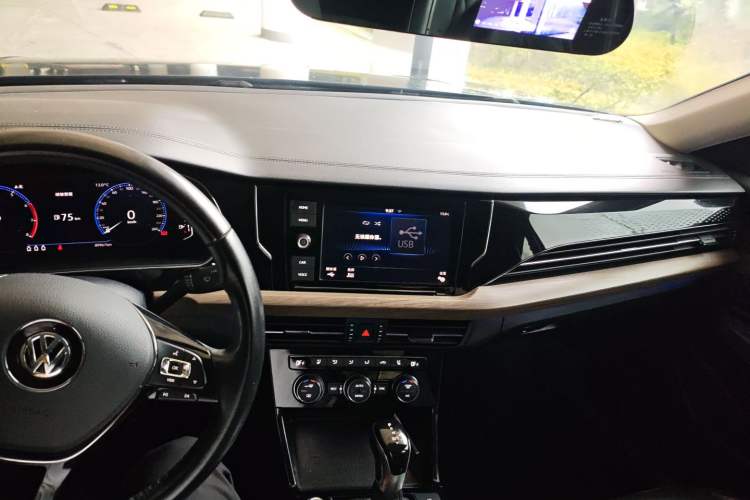 Used Volkswagen Passat 2019 330TSI Luxury Edition China VI Standard