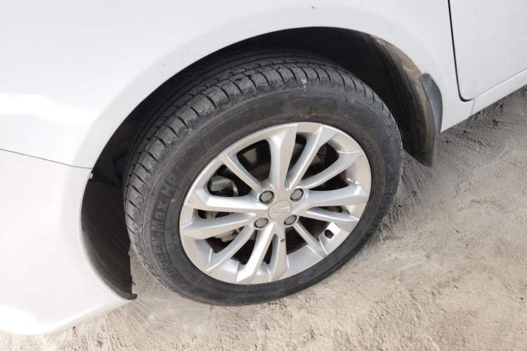 Used Geely Auto Vision 2020 Revised Version 1.5L CVT Asian Games Edition Exterior 2