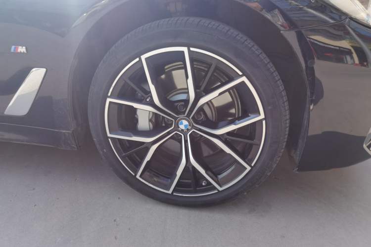 Used BMW 5 Series 2022 Revised Version 3 530Li Luxury Edition M Sport Package Exterior 7