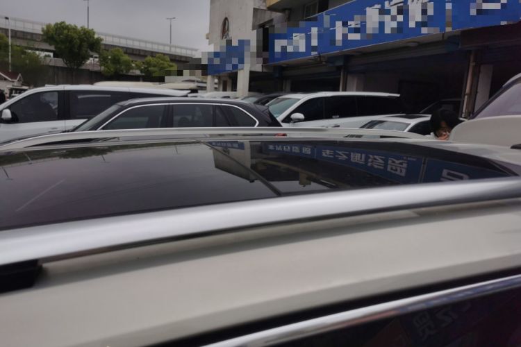 Used Volkswagen Tiguan L 2017 330TSI Automatic Two-Wheel Drive Luxury Edition Roof