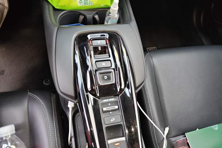 Used Honda HR-V 2023 2.0L eHEV Dynamic Speed Version Gear Lever