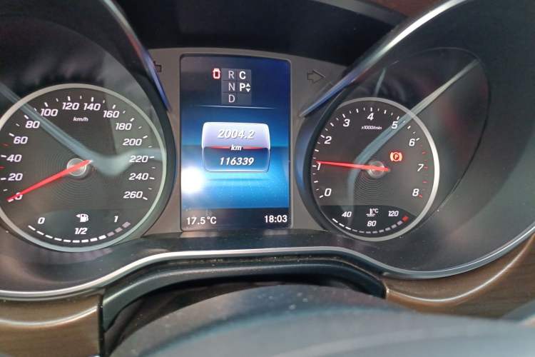 Used Mercedes-Benz V-Class 2021 V 260 L Long-wheelbase Luxury Edition