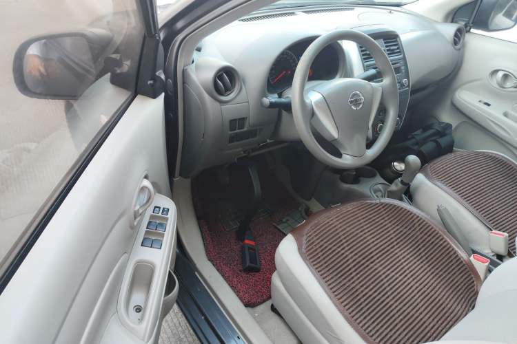 Used Nissan Sunny 2014 1.5XE Manual Comfort Edition
