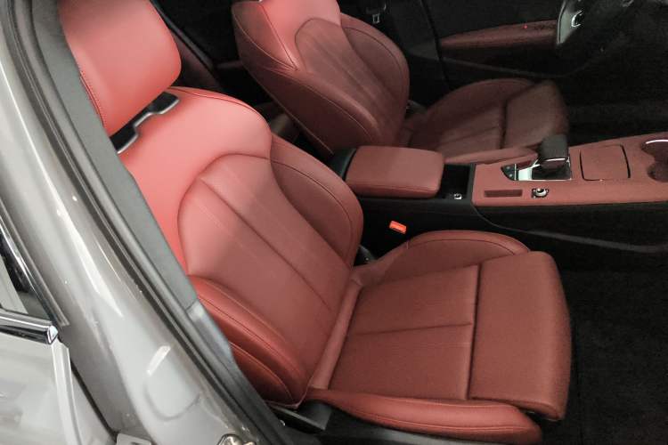 Used Audi A4L 2025 2 Million Units Enjoyment Version 40 TFSI Luxury Dynamic Edition