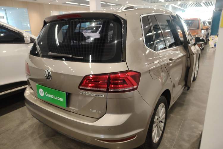 Used Volkswagen Golf Sportsvan 2016 230TSI Automatic Trend Edition Rear Right 45 Deg