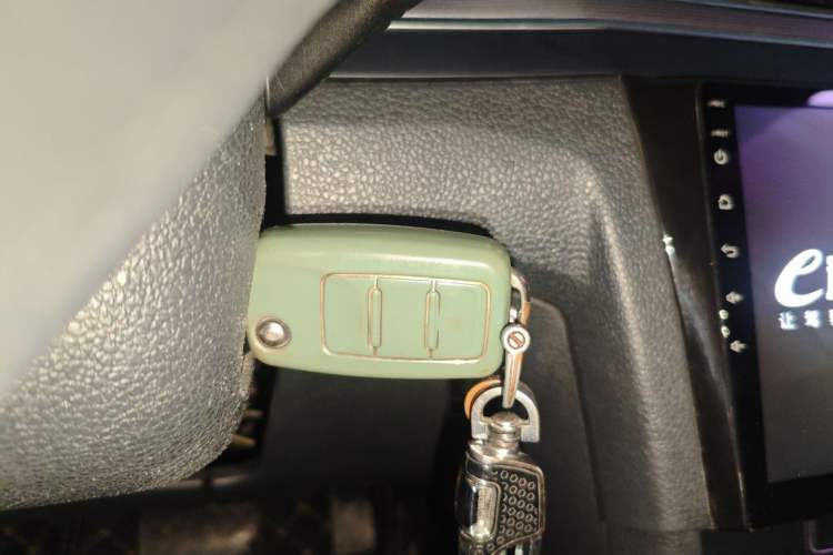 Used Volkswagen Bora 2017 1.6L Automatic Fashion Model