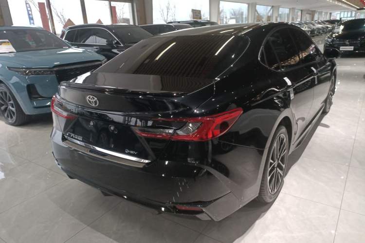 Used Toyota Camry 2026 Model Dual-Engine 2.0HSE Sport Lite Edition