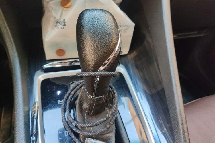 Used Buick GL6 2019 18T 6-Seater Connected Luxury Version China VI Standard Gear Lever