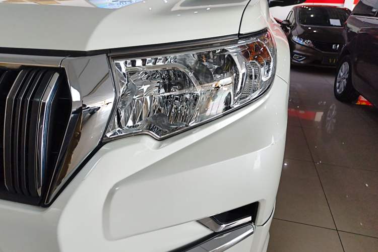 Used Toyota Prado 2018 3.5L Automatic TX
