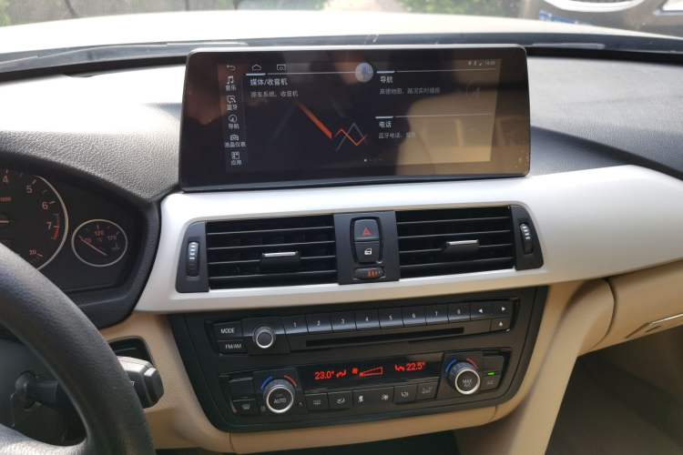 Used BMW 3 Series 2014 320Li Fashion Model
