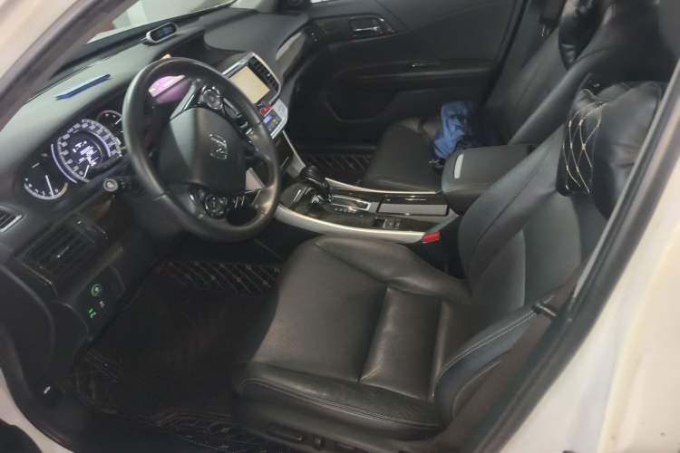 Used Honda Accord 2014 2.4L EX Luxury Edition Left Front Seat