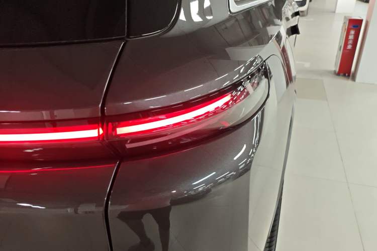 Used Li Auto L8 2025 Ultra Smart Refreshed Edition