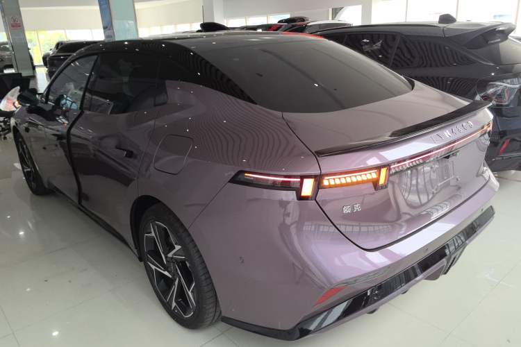 Used Lynk & Co 07 2026 Model 126 Long-Range Ultra H7
